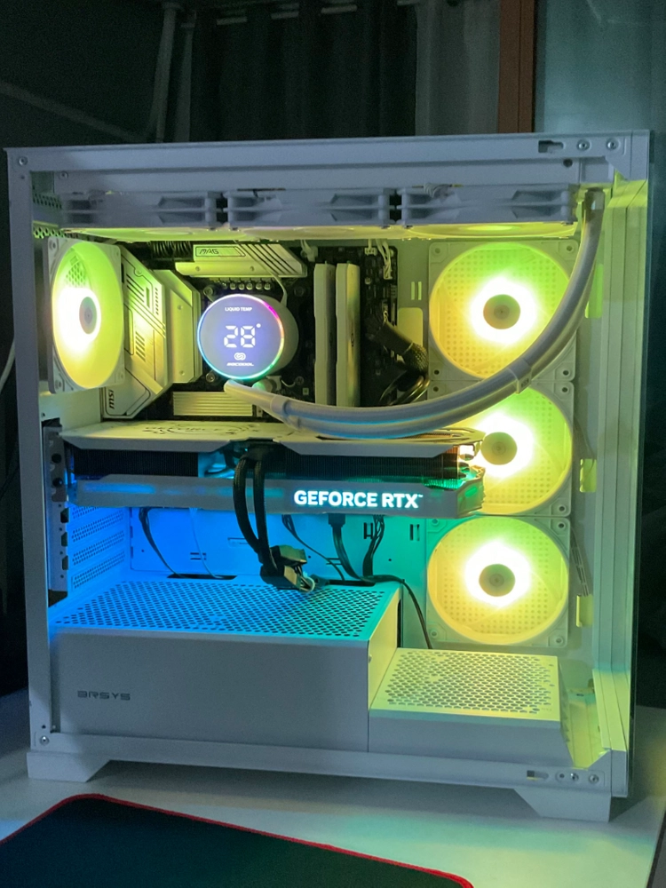 4070ti 게이밍 pc 본체 이미지