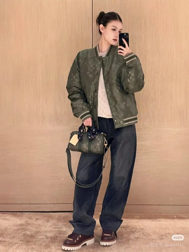 루이비통 패딩점퍼 이미지