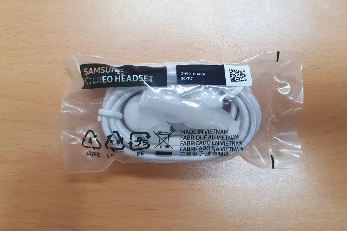 [신품] 삼성 C타입 유선이어폰 AKG USB 팝니다. 이미지