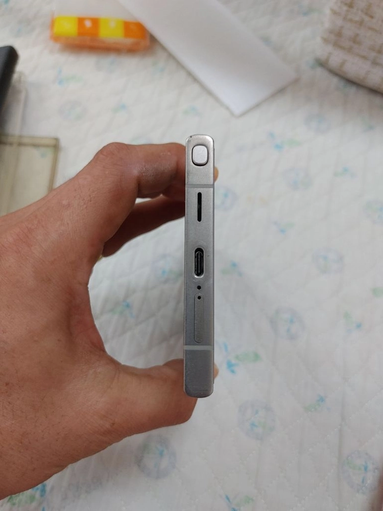 A급 ㅡ 갤럭시 S24 울트라 256GB 개통일 보세요 이미지