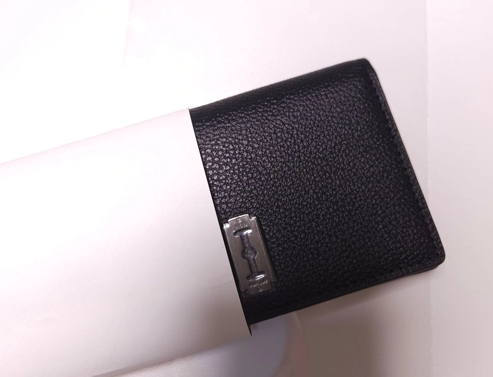 분크 퍼펙 와이드 에센스 카드지갑 블랙 [새상품] 이미지