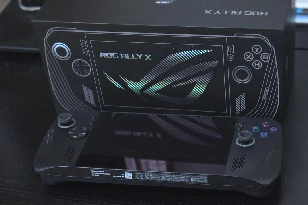 UMPC 흑갈리 로그알리 ASUS ROG ALLY X Z1E 24G SSD 256G 박스풀 이미지