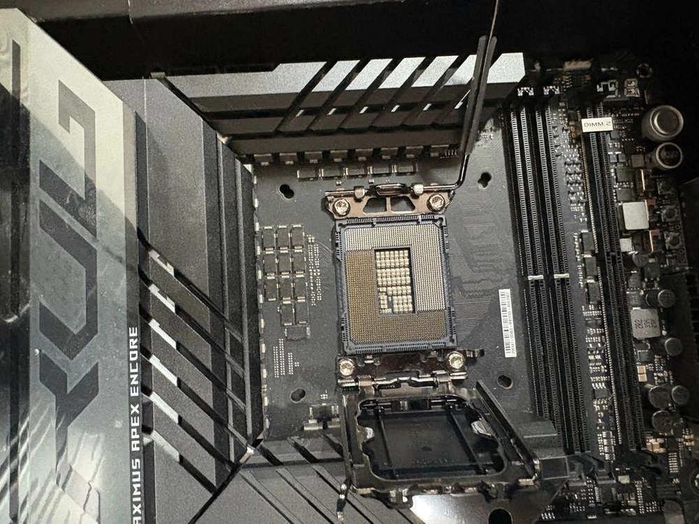 ASUS ROG MAXIMUS Z790 APEX ENCORE 팝니다 이미지