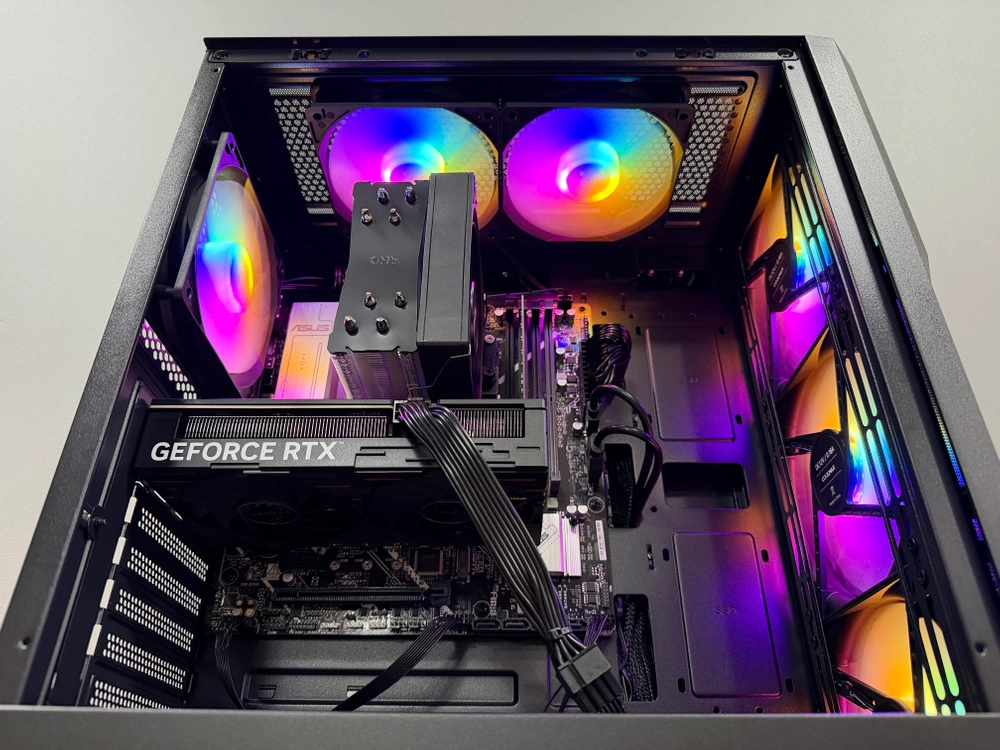 울트라5-225F/RTX 5060 Ti/램16G/SSD 500GB/게임용PC 이미지