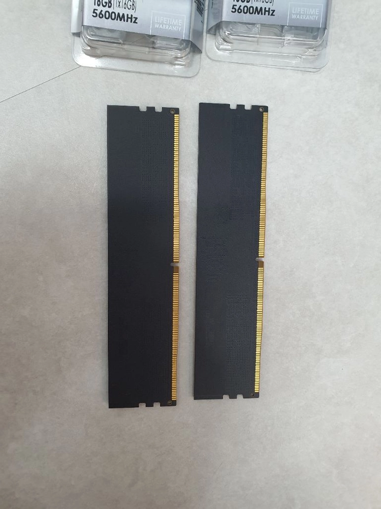 팀그룹 TeamGroup DDR5 5600 메모리 램 16GB 2개 세트 팝니다 이미지