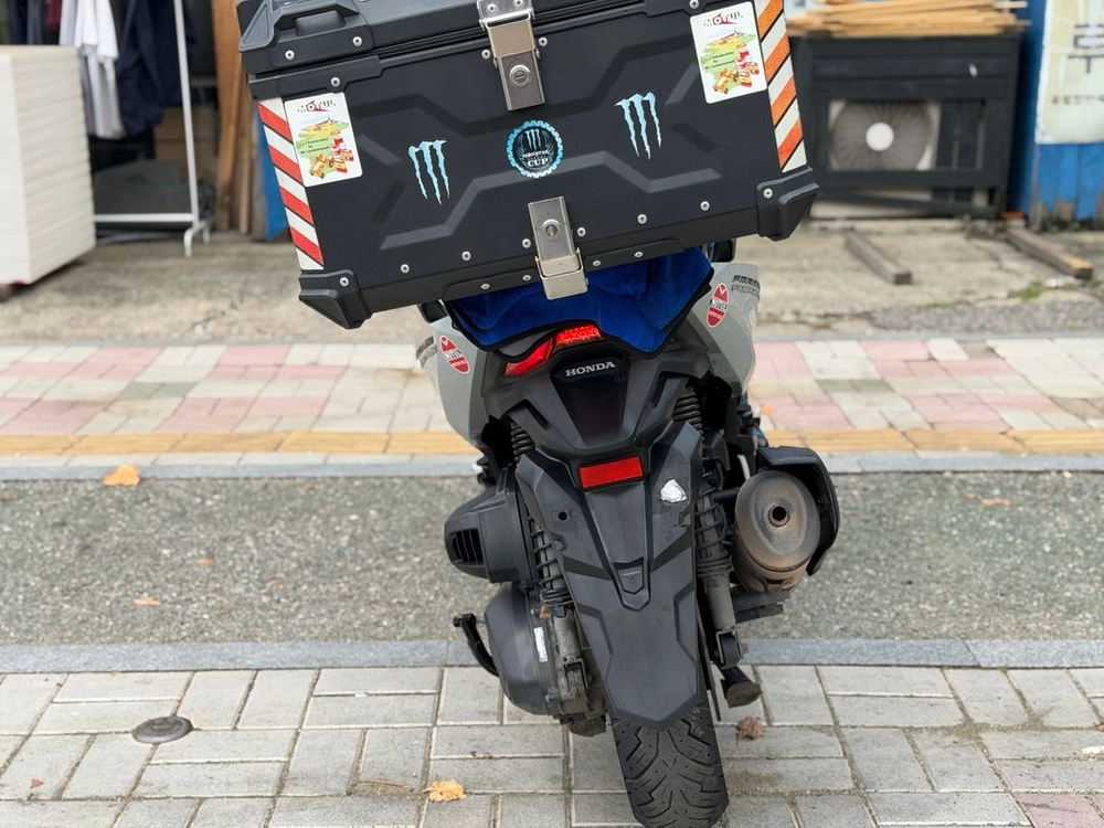 24년식 포르자350 저렴하게 판매합니다 이미지