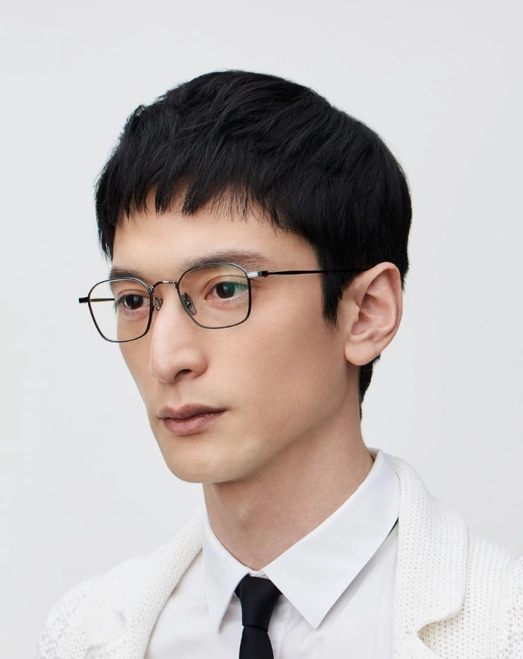 999.9 포나인즈 S-697T 이미지