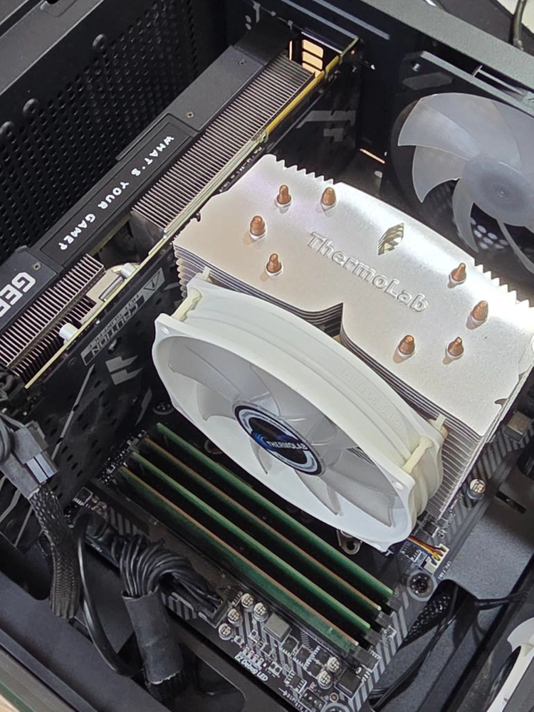 i7-9700KF RTX 2070 SUPER 게이밍 PC 이미지