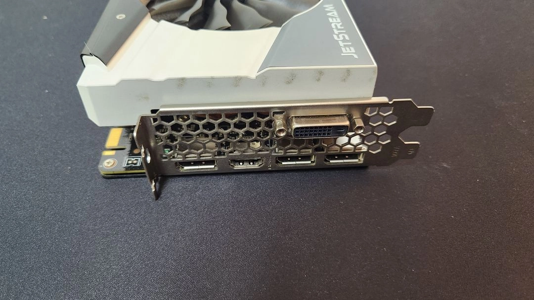 1070ti 제트스트림 이미지