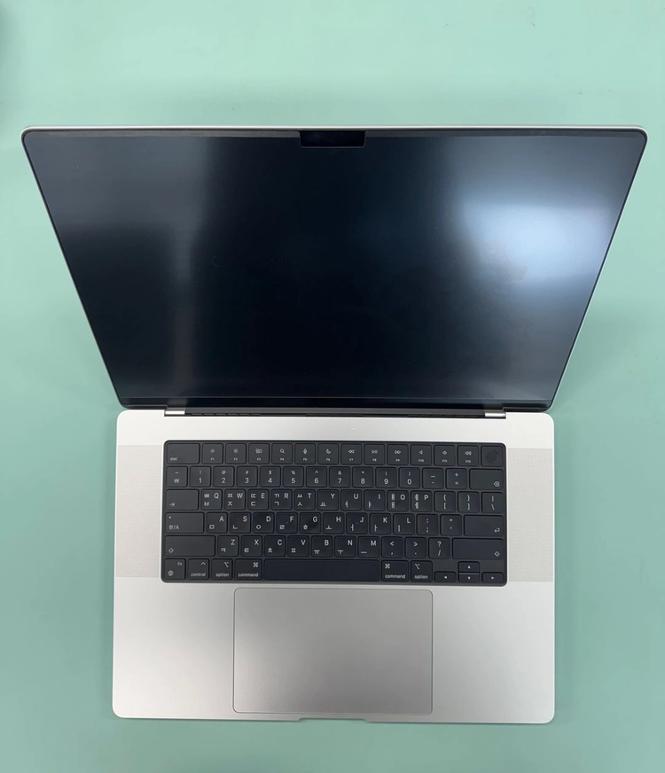 Macbook Pro 16인치 M3 Max / 64GB / 4TB / 40코어 / 배터리 10회 미만 / 애플케어+ - 안심되는 중고거래
