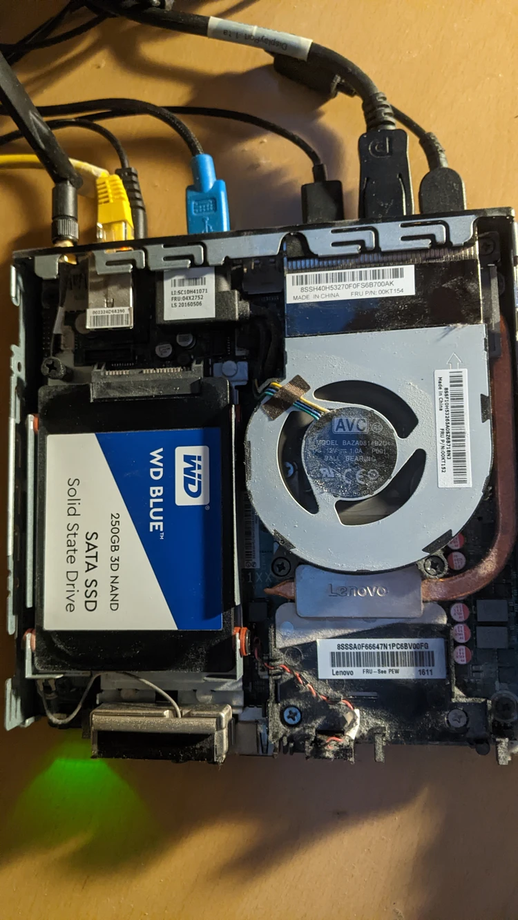 레노보 ThinkCentre M900 Tiny 저전력 미니 PC i7-6700T 이미지