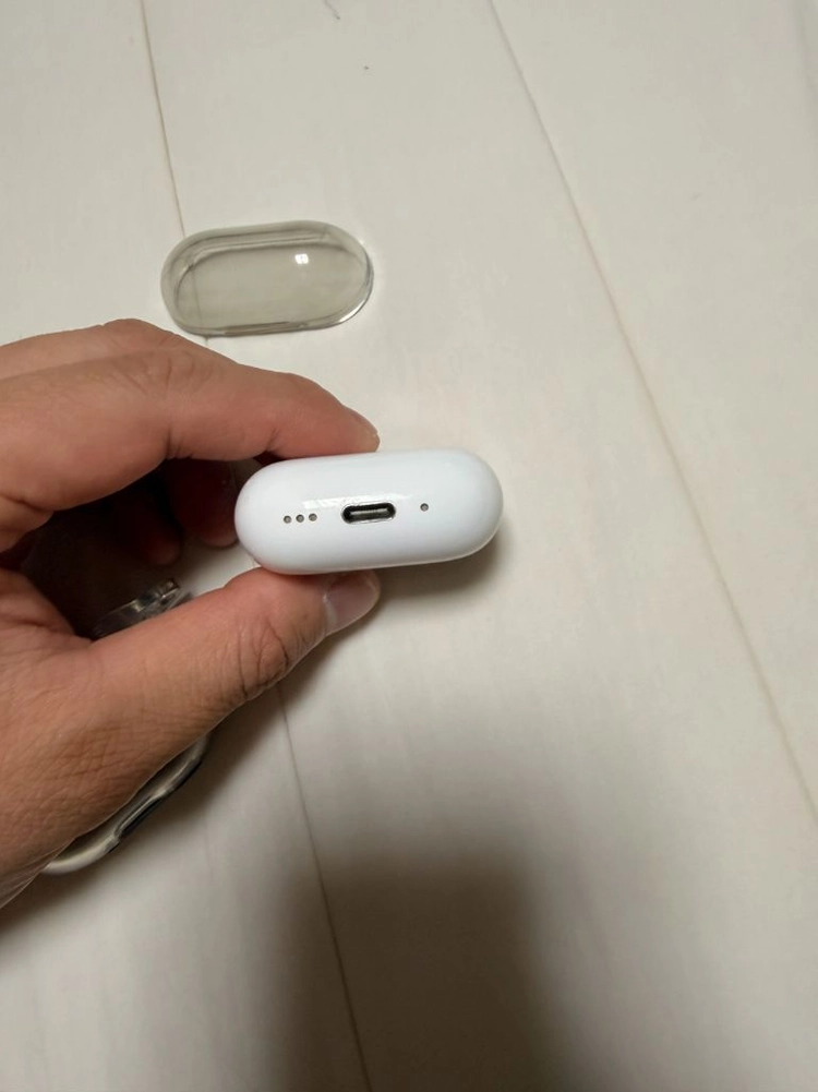 애플 에어팟 4세대 노캔버전 본체 판매 이미지