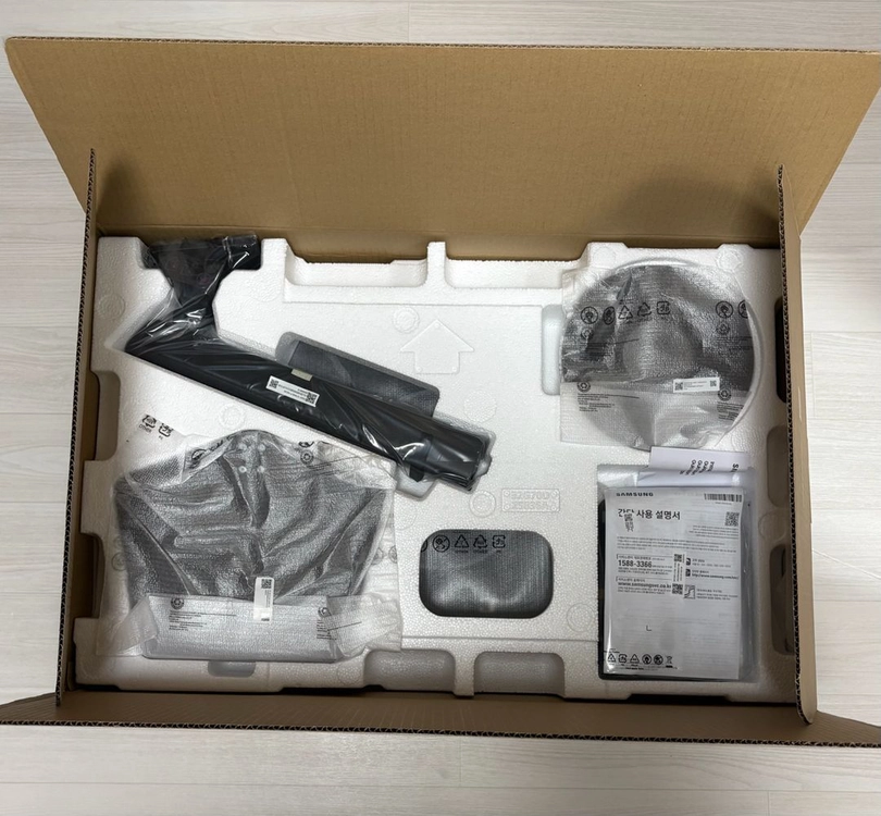 삼성 게이밍모니터 오디세이 g7 32인치 S32DG700E 이미지