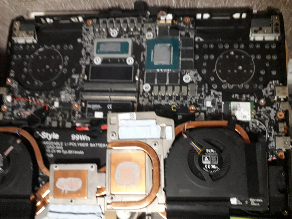고장 부품용 기가바이트 AORUS 15 XE5 이미지