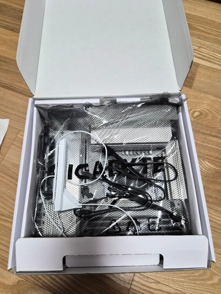 b650m gigabyte aorus elite ice ax 이미지