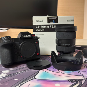 파나소닉 루믹스 S1H 시네마 카메라 시그마 24-70mm F2.8 DG DN 렌즈 세트 설명 참고 이미지