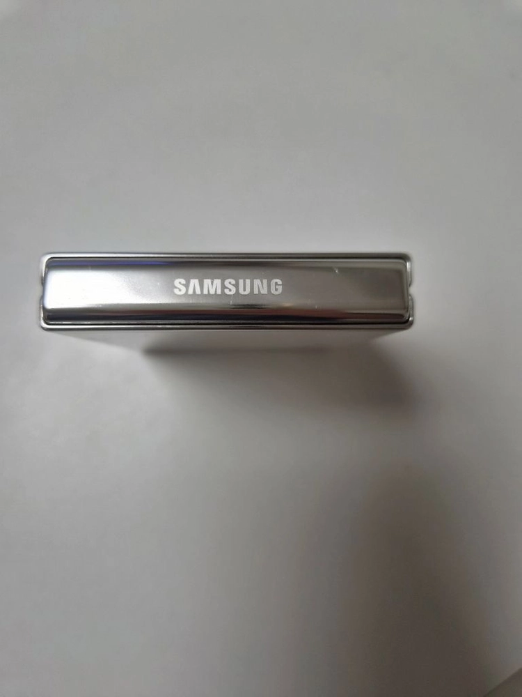 삼성 갤럭시 Z플립5 크림 512GB 이미지