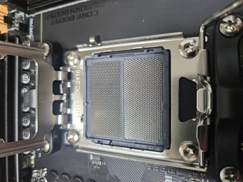MSI B650M MORTAR WIFI 미사용품 판매합니다 이미지