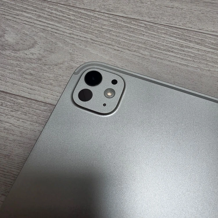 아이패드 11 프로 M4 512GB 실버 + 로지텍 콤보 터치 키보드 + 애플펜슬 팝니다 이미지