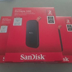 포터블 SSD 2TB 이미지