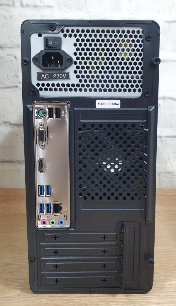 새컴퓨터 사무용 딱좋은 라이젠3 3200G 메모리8G SSD256G 이미지