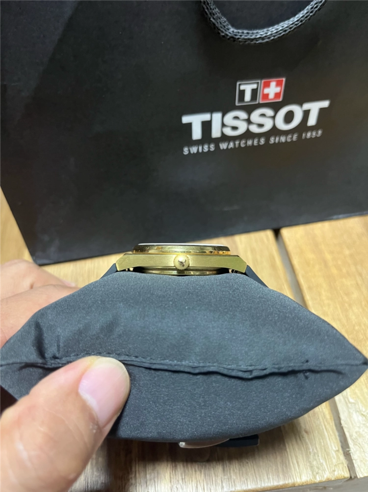 티쏘 prx 40mm 오토매틱 릴라드 에디션 이미지