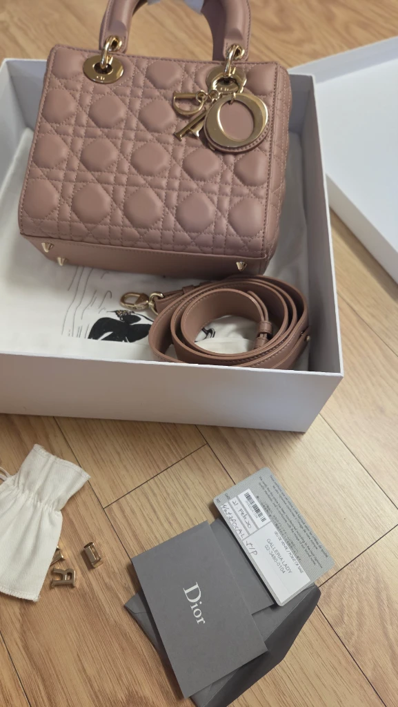 [박스채미사용새상품] 크리스찬 디올 레이디디올백 스몰 파드 이미지