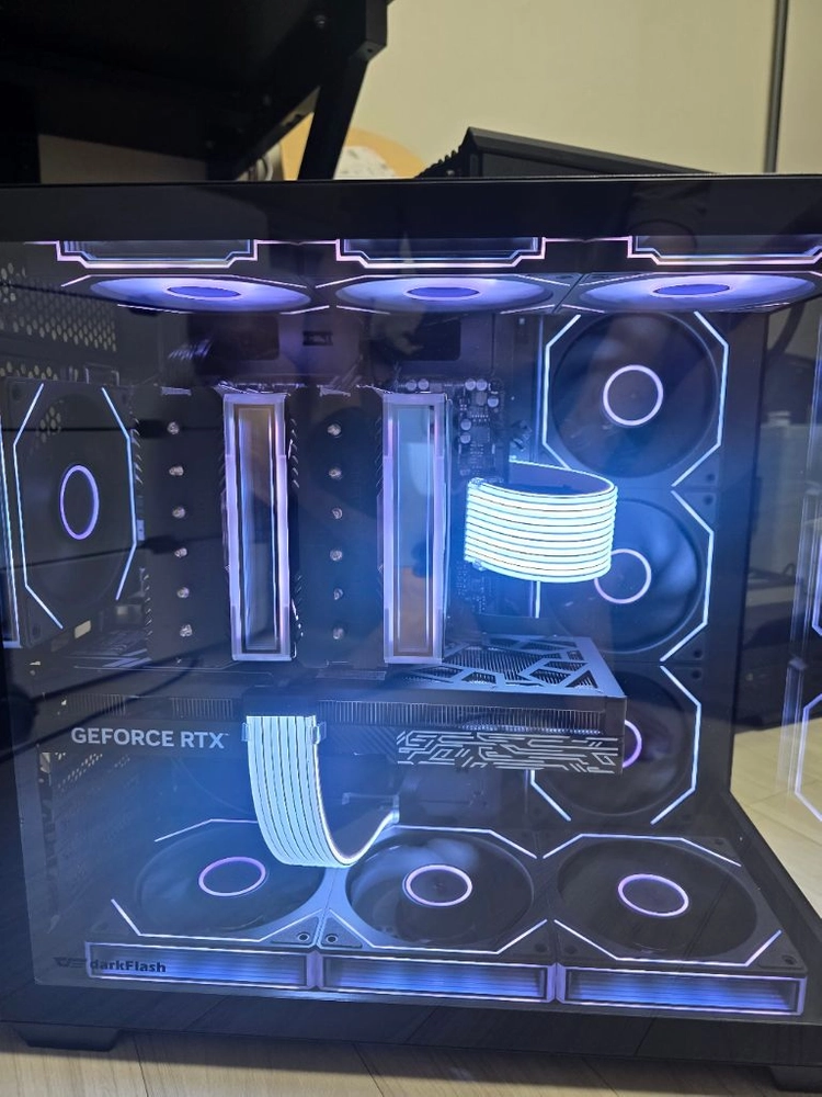 라이젠7 7800X3D RX9070XT 본체 팝니다 이미지
