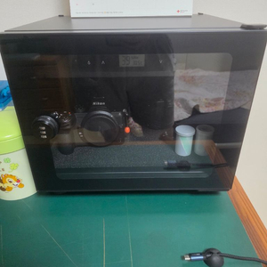 DEWFREE 카메라 제습함 PLD-20L 판매합니다 이미지