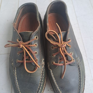 OAK STREET BOOTMAKERS에서 제작한 보트슈즈예요 이미지