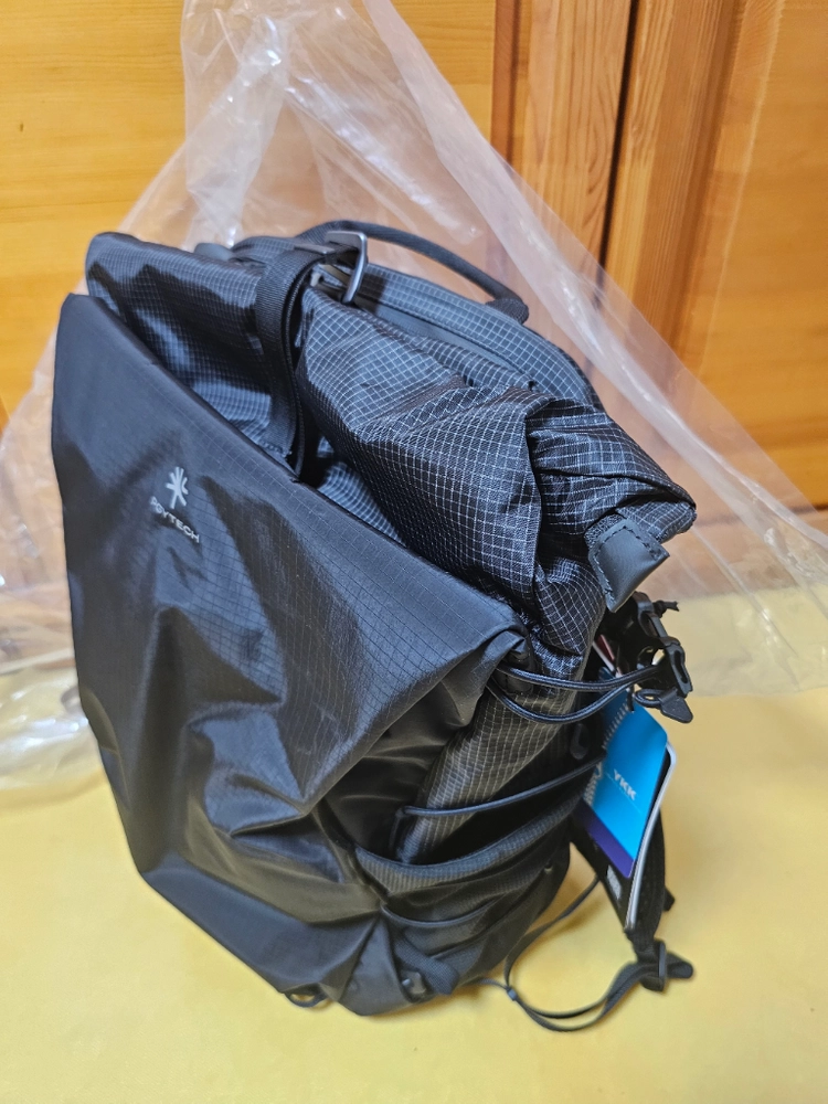피지테크 원프로 울트라라이트 20l 백팩 새상품 이미지