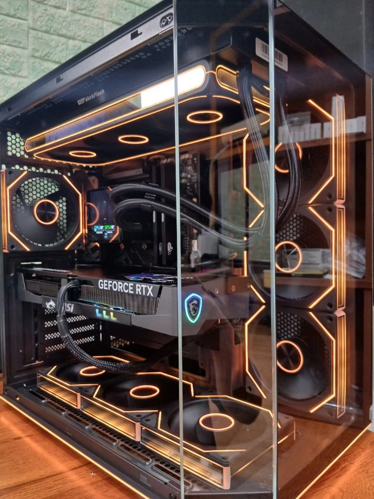 미사용 ) 9800X3D & RTX5070TI 컴퓨터 pc 이미지
