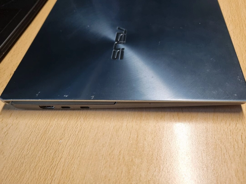 ASUS 젠북 듀오 14 UM482E 팝니다. 이미지