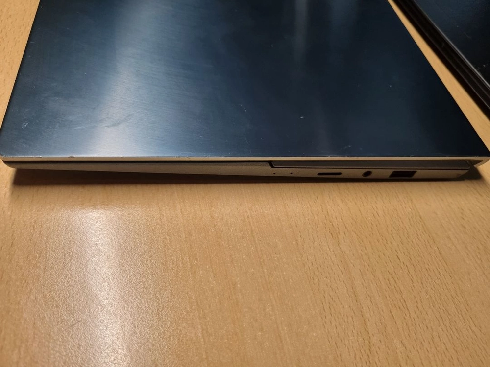 ASUS 젠북 듀오 14 UM482E 팝니다. 이미지