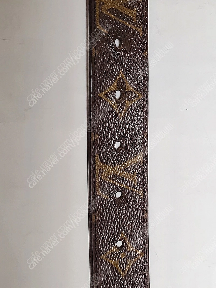 (정품) ​Louis Vuitton 루이뷔통 남성 가죽 벨트 이미지