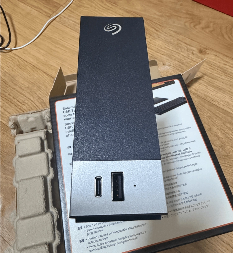 Seagate One Touch Hub 10TB STLC10000400 외장하드 풀박스 이미지