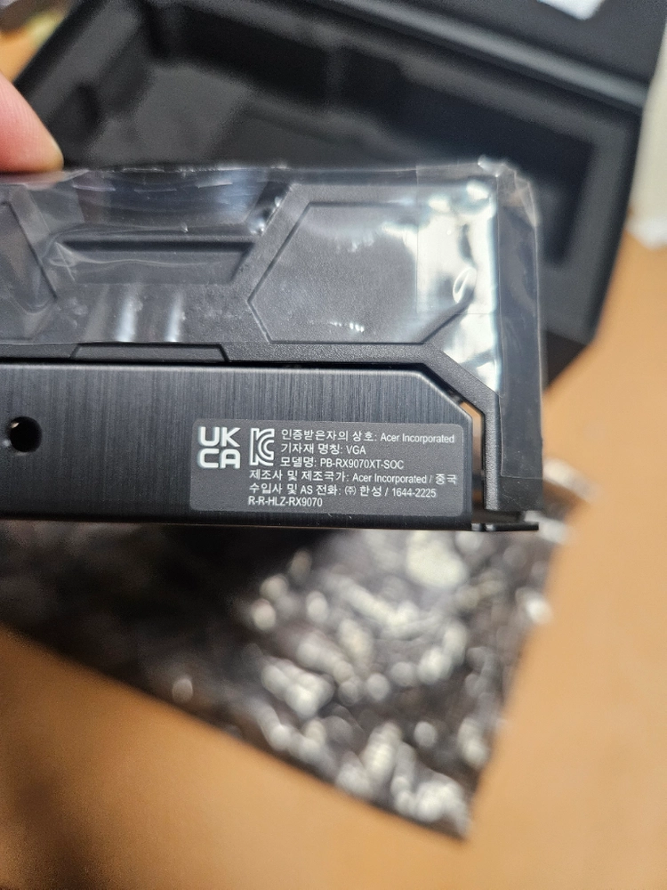 ACER PREDATOR RX9070XT 미사용품 팝니다 - 안심되는 중고거래 4
