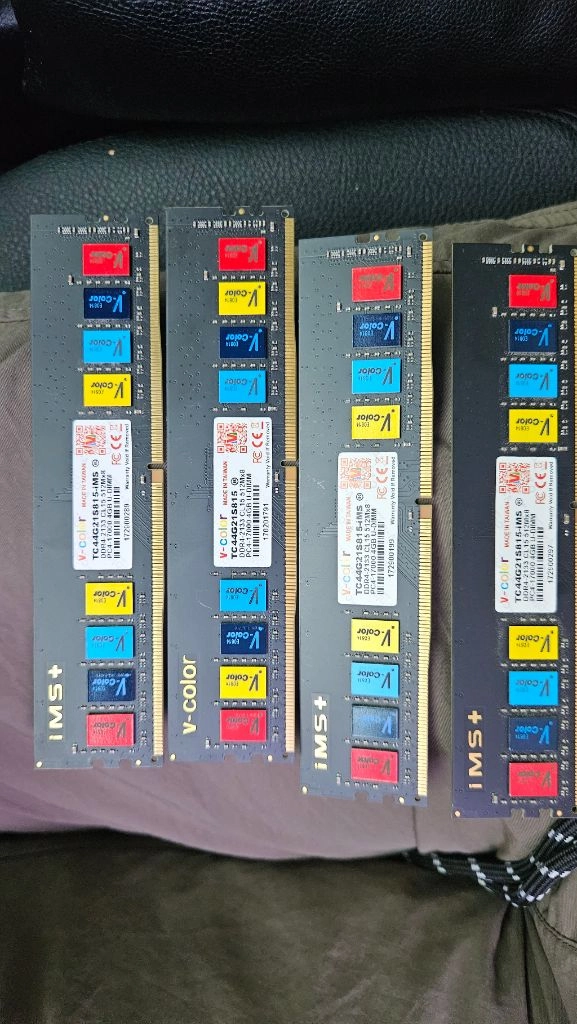 DDR4 4G 램 이미지