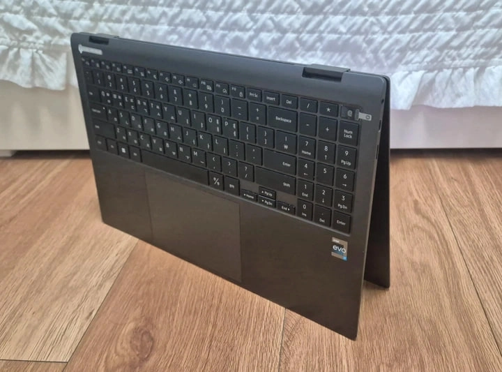 삼성 갤럭시북2 프로 노트북(i7-12세대/16GB/512GB/터치스크린)판매합니다 - 안심되는 중고거래