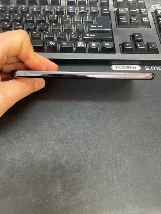 갤럭시S22플러스 블랙 256GB 무잔상 상태좋은 중고27만9천팝니다 이미지