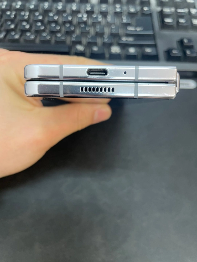 갤럭시Z폴드5 블루 512GB 무잔상 상태좋은 중고61만5천팝니다 이미지