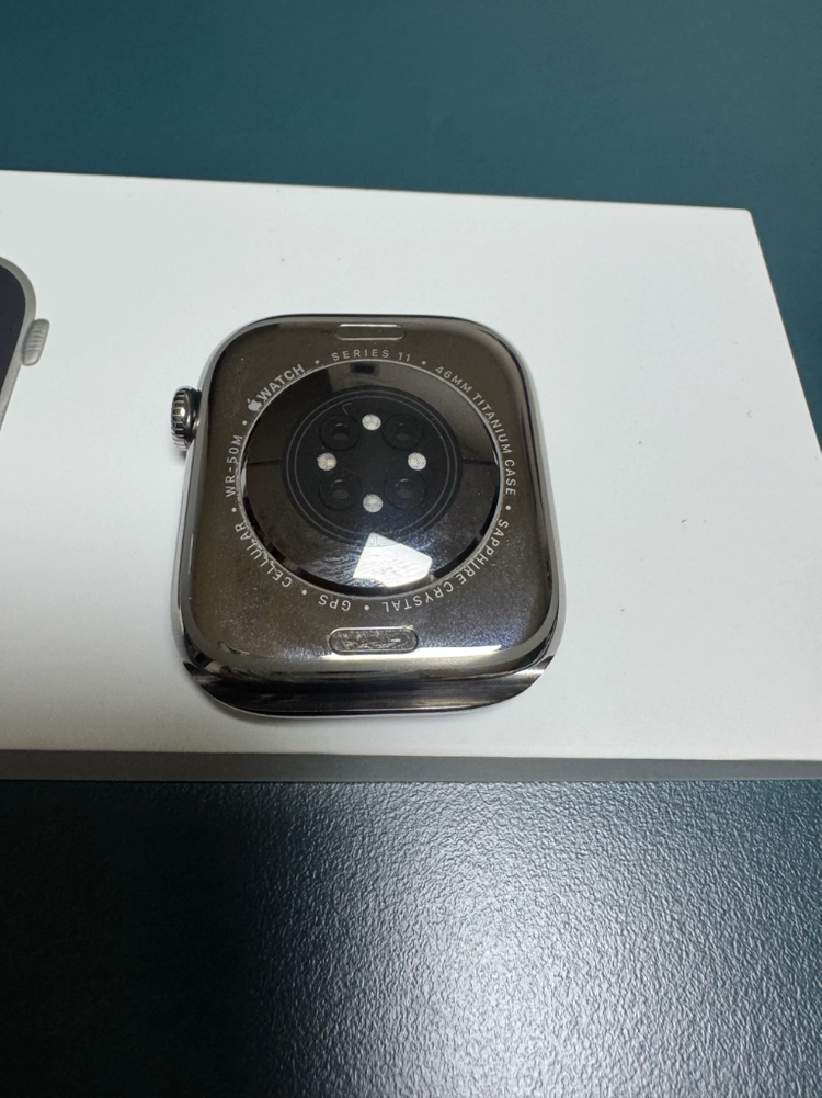 애플워치11 티타늄 정품 밴드포함 46mm 셀룰러 GPS 이미지