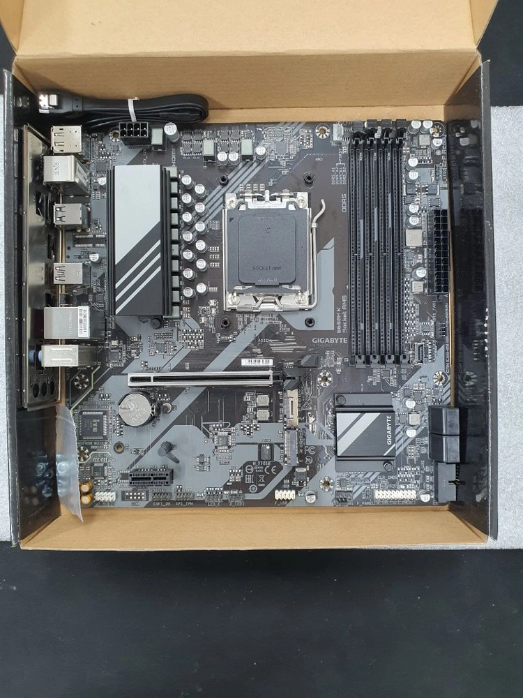 컴퓨터 메인보드 GIGABYTE B650M K (라이젠 AM5 소켓 DDR5) 이미지
