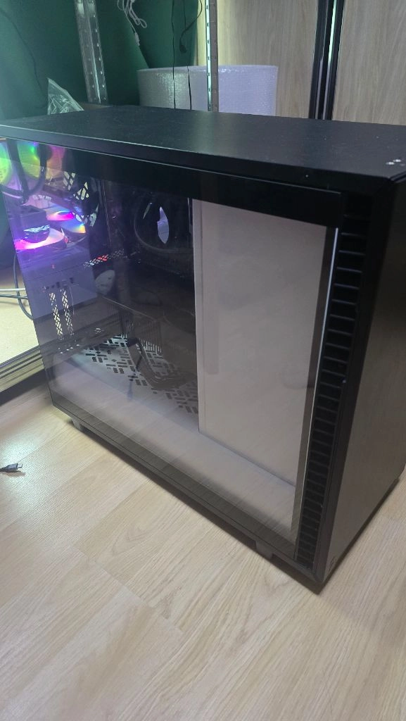 직거래)프렉탈디자인 Define 7 (Fractal Design Define 7) 미들타워 케이스 블랙 이미지