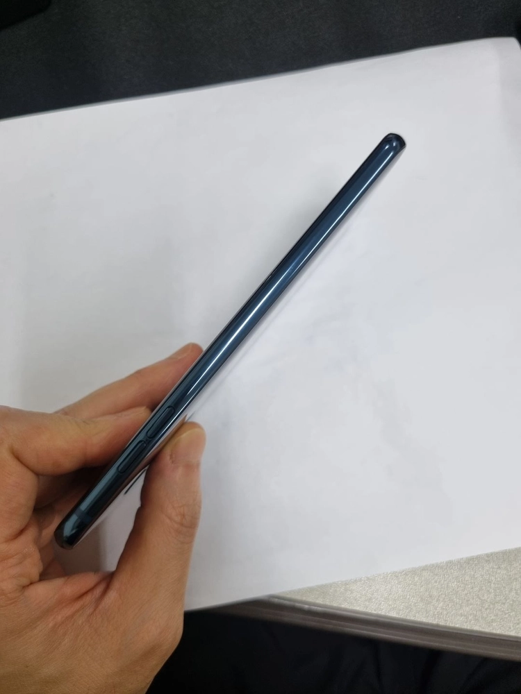 .LG V30 64GB 블루 무잔상 KT 기능정상 중고폰 313266 이미지
