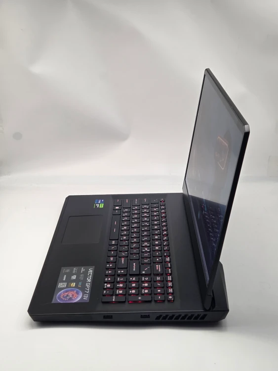 [최저가]MSI 17인치 게이밍노트북 벡터(i7-13th/4070/1TB/QHD/240Hz) 이미지