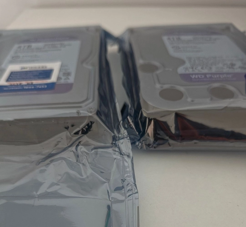 시놀로지 NAS 나스 ds220+ wd 퍼플 4tb 2개 이미지