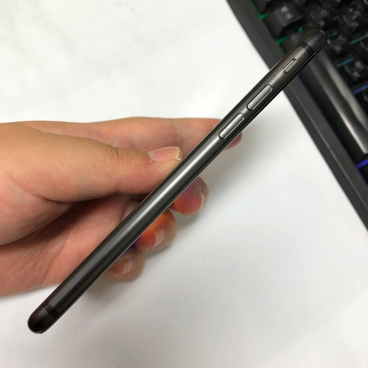 카메라무음) 아이폰8 256GB 블랙 중고폰 배터리100% 기능정상 204061 이미지