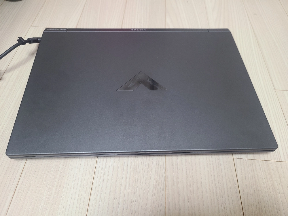 급쳐 15인치 RTX4060 초고사양 게이밍노트북팝니다 이미지