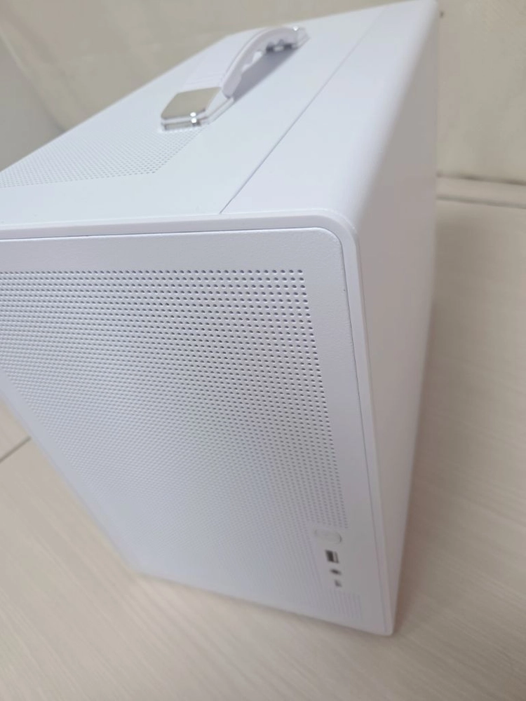 라이젠 5600G 게이밍 컴퓨터 - 안심되는 중고거래